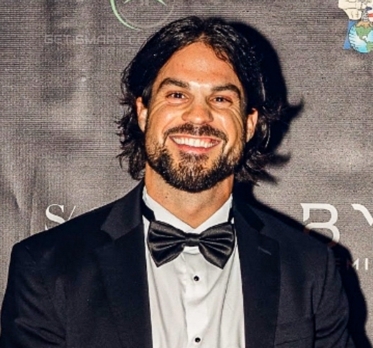 Alex Inabnet Alex Inabnet